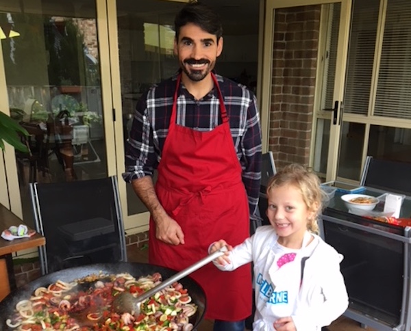 Paella party at home